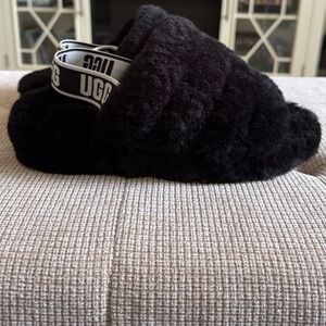 UGG Women Black Cozy Slippers, NWOT